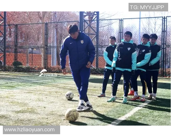 足球星球教学助力青少年全面提升技术战术理解与团队协作能力 足球星球教学助力青少年全面提升技术战术理解与团队协作能力