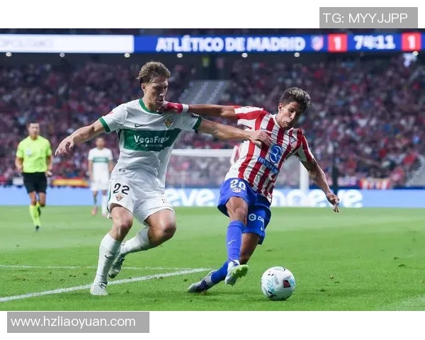 足球球星身型分析:不同体型如何影响球场表现与竞技水平 足球球星身型分析:不同体型如何影响球场表现与竞技水平