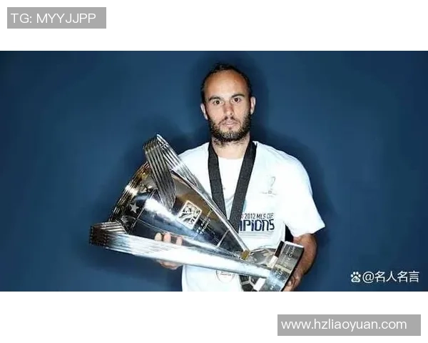 远古足球传奇球星回顾：那些改变历史的传世足迹与经典瞬间